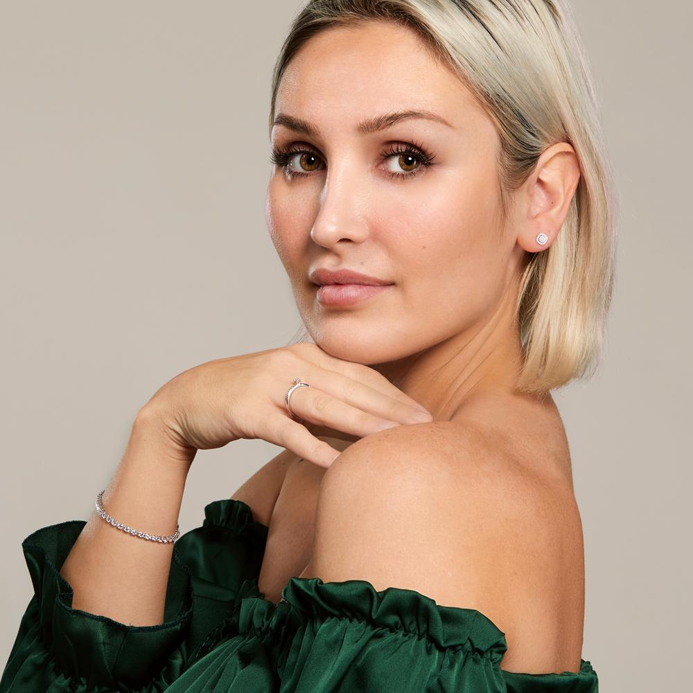 577426_558231_583559_u