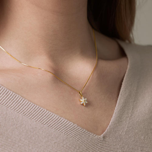 Pendentif Or jaune 9K Zircone 6 Pierres Fleur Ø9.5 mm